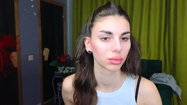 Snapshot of EmmyGreans chatting on March 2026 05:41:02 AM EmmyGreans online show from March 2026 05:41:02 AM