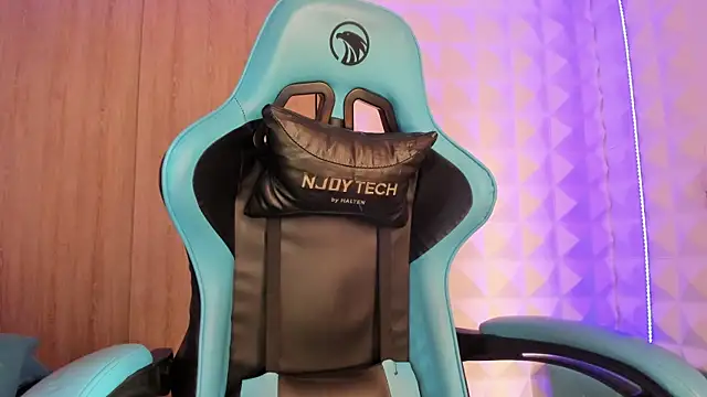 Jendralevis online show from April 2026 08:23:01 PM