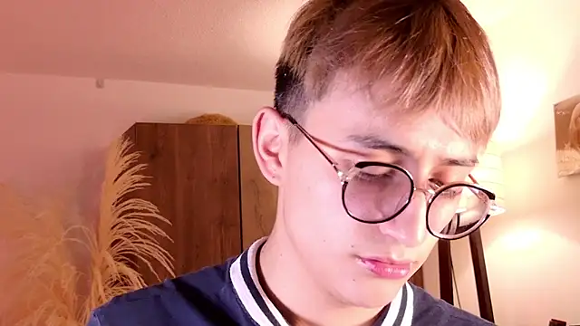 Mr evan1 online show from October 2025 03:02:01 PM