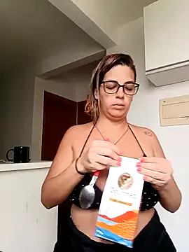 Escarlate4you  online show from December 2024 01:20:02 PM