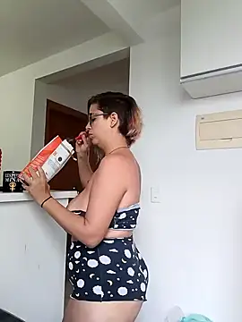 Escarlate4you  online show from December 2024 09:17:01 AM