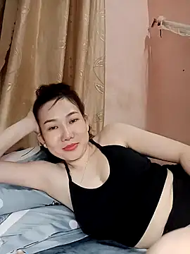 Snapshot of Ana_love2000 chatting on February 2025 12:10:02 PM Ana love2000 online show from February 2025 12:10:02 PM