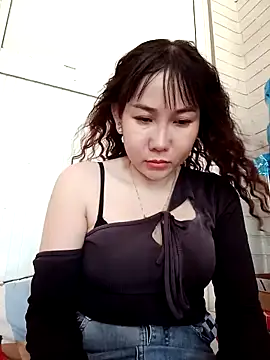 Snapshot of Ana_love2000 chatting on March 2025 02:04:02 AM Ana love2000 online show from March 2025 02:04:02 AM