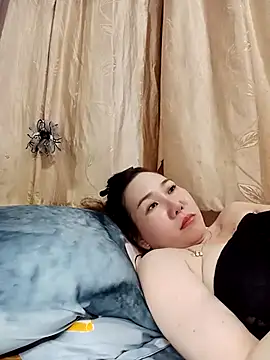 Snapshot of Ana_love2000 chatting on March 2025 02:21:02 PM Ana love2000 online show from March 2025 02:21:02 PM