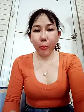 Snapshot of Ana_love2000 chatting on March 2025 09:55:01 AM Ana love2000 online show from March 2025 09:55:01 AM