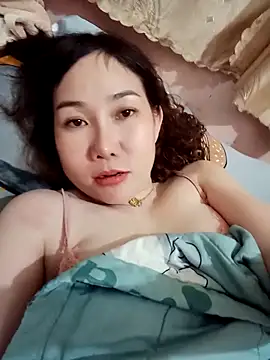 Snapshot of Ana_love2000 chatting on March 2025 04:11:02 PM Ana love2000 online show from March 2025 04:11:02 PM