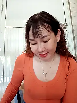 Snapshot of Ana_love2000 chatting on March 2025 01:34:02 AM Ana love2000 online show from March 2025 01:34:02 AM