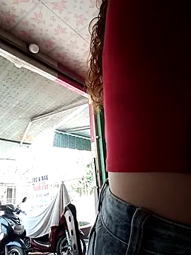 Snapshot of Ana_love2000 chatting on March 2025 05:00:01 AM Ana love2000 online show from March 2025 05:00:01 AM