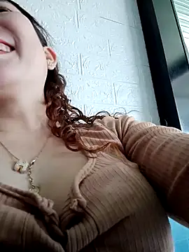 Snapshot of Ana_love2000 chatting on September 2025 03:17:02 AM Ana love2000 online show from September 2025 03:17:02 AM