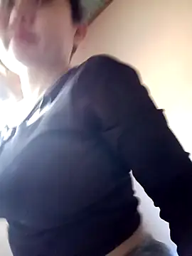 Snapshot of Ana_love2000 chatting on September 2025 04:34:02 AM Ana love2000 online show from September 2025 04:34:02 AM