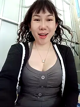 Snapshot of Ana_love2000 chatting on September 2025 02:24:02 AM Ana love2000 online show from September 2025 02:24:02 AM