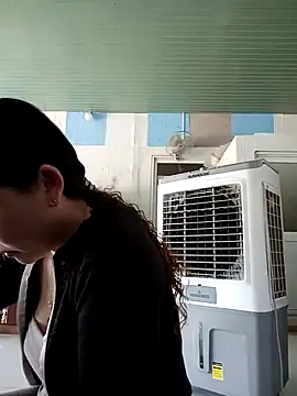 Snapshot of Ana_love2000 chatting on October 2025 02:20:01 AM Ana love2000 online show from October 2025 02:20:01 AM