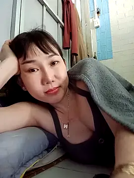 Snapshot of Ana_love2000 chatting on October 2025 02:42:01 AM Ana love2000 online show from October 2025 02:42:01 AM