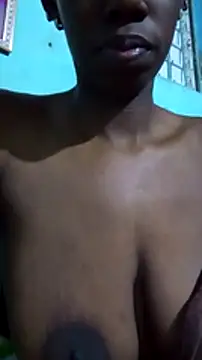 Snapshot of lachilena027 chatting on January 2025 03:06:02 AM lachilena027 online show from January 2025 03:06:02 AM