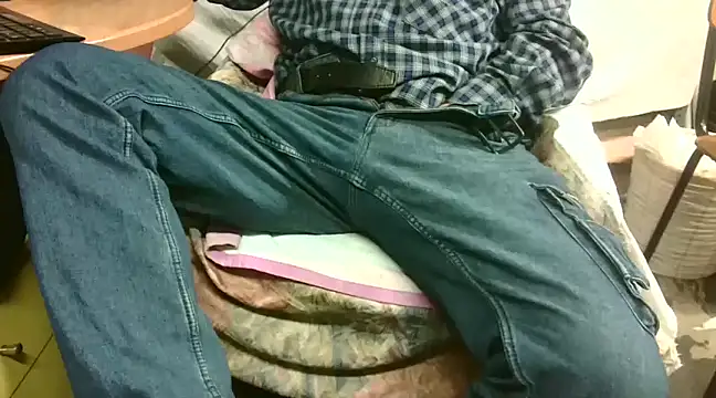 Giulio35 Pika online show from February 2025 05:59:01 AM