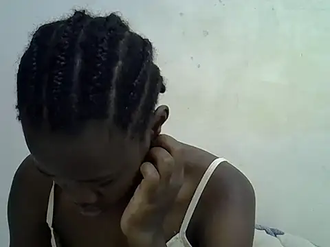 hey its andreana online show from October 2025 06:09:02 PM