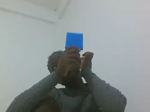Snapshot of hey_its_andreana chatting on May 2026 12:04:02 PM hey its andreana online show from May 2026 12:04:02 PM