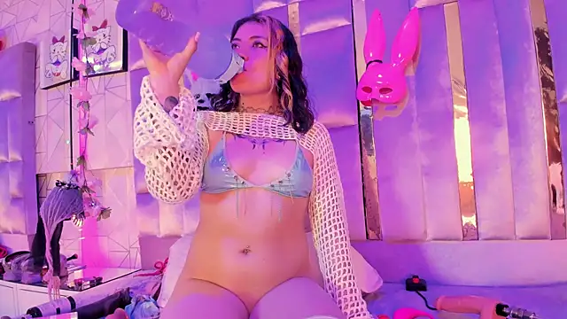 Broklinwhite  online show from February 2025 03:50:02 PM