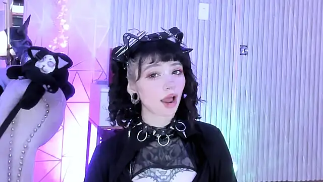 zephirahabney online show from October 2025 02:49:01 PM