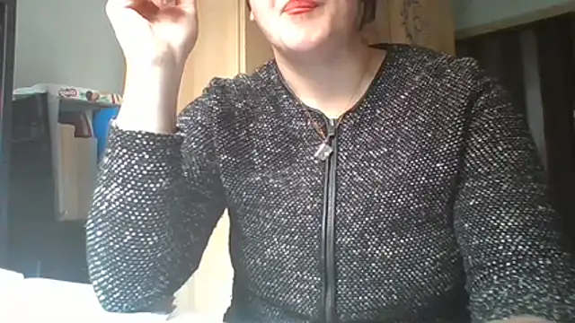 LadyMinnie online show from April 2026 09:15:01 AM