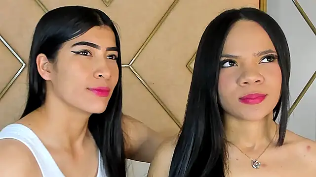 Snapshot of siara_and_zoe chatting on August 2026 11:40:01 PM siara and zoe online show from August 2026 11:40:01 PM