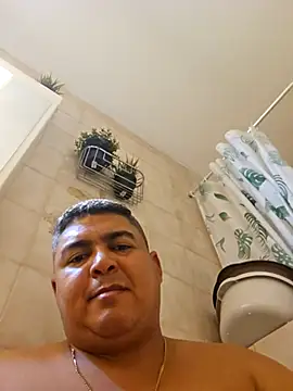 Snapshot of gordito_xx chatting on November 2025 11:32:01 PM gordito xx online show from November 2025 11:32:01 PM