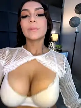 Snapshot of CHERRYY_BOMB_ chatting on November 2025 12:16:02 PM CHERRYY BOMB online show from November 2025 12:16:02 PM