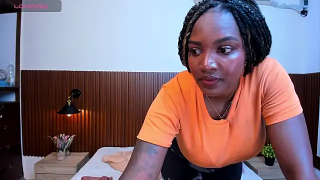 chanel brunette online show from February 2025 05:54:02 PM