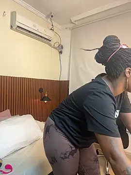 chanel brunette online show from October 2025 07:35:02 PM