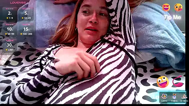 Izury Blondee online show from March 2025 12:53:02 PM