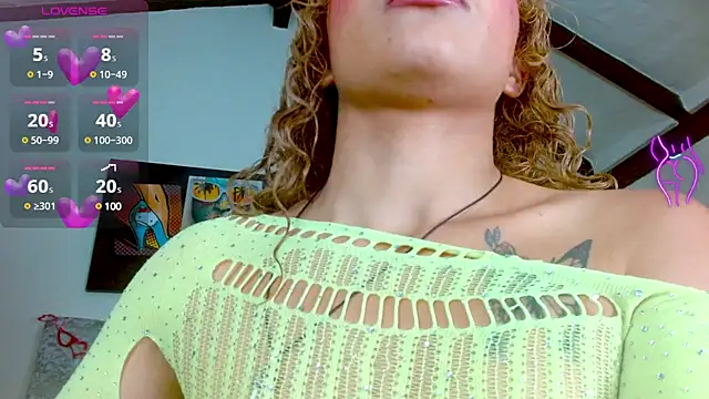 Eva Hoot online show from February 2025 01:31:02 PM