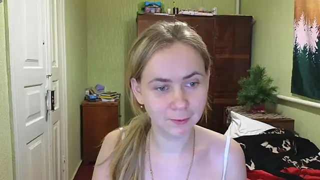 Riley Roo online show from December 2024 08:36:02 PM