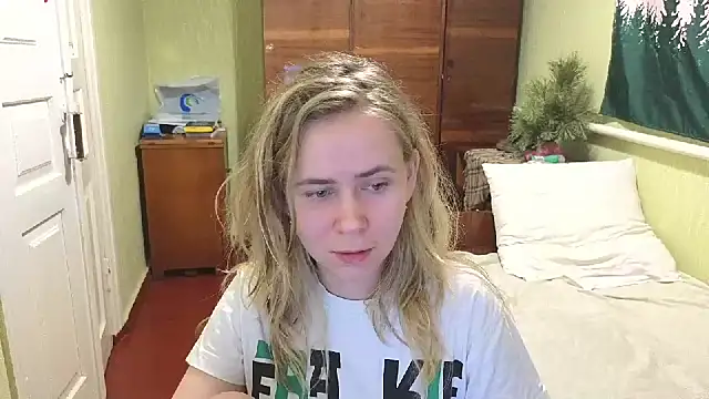 Riley Roo online show from January 2025 05:12:02 PM