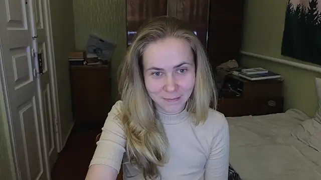 Riley Roo online show from March 2025 06:18:01 PM