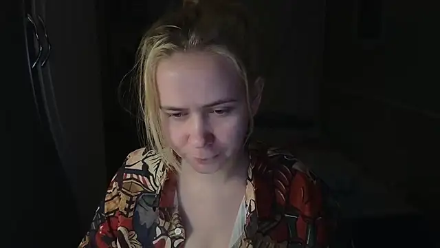 Riley Roo online show from February 2026 05:07:02 PM