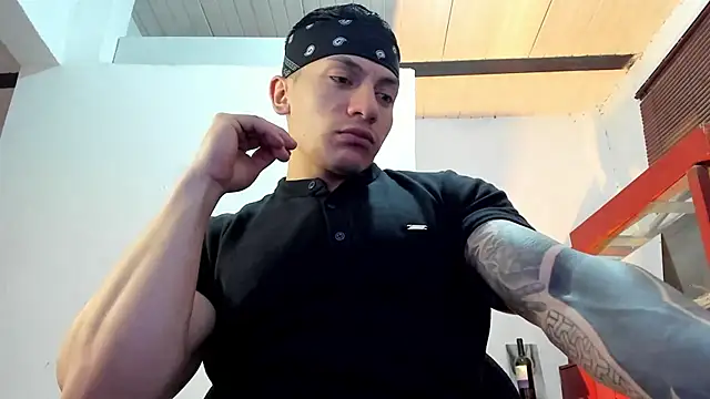 aquiles 51 online show from October 2025 09:01:01 PM