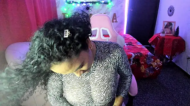 rayza mature 154 online show from December 2024 10:53:01 PM