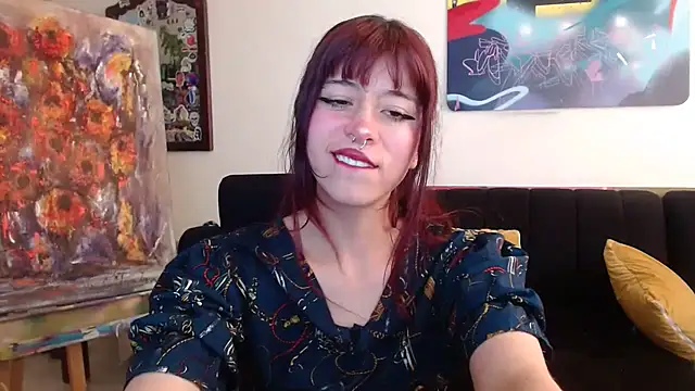 SuzzyyM online show from October 2025 07:10:02 PM