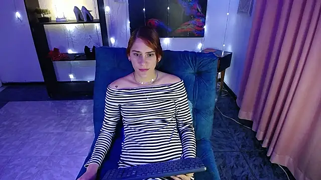 IsaBaileys  online show from February 2025 10:18:01 PM