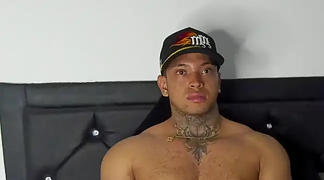 Stiven collins online show from January 2025 07:32:02 AM