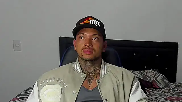 Stiven collins online show from February 2025 08:31:01 AM