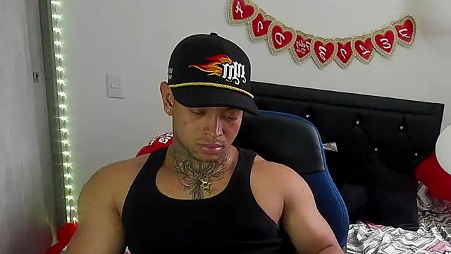 Stiven collins online show from February 2025 07:28:02 PM