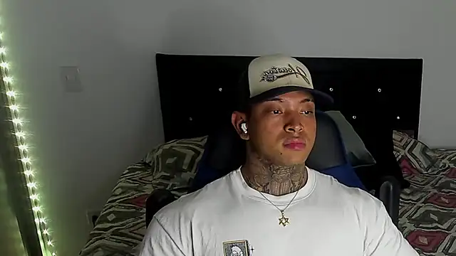 Stiven collins online show from February 2025 06:06:01 AM