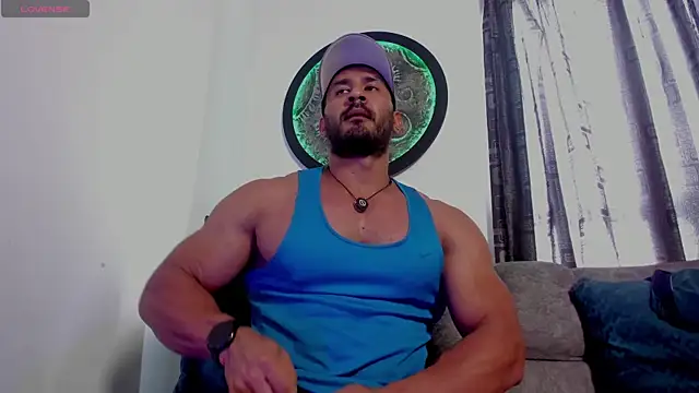 Snapshot of curt_xxx chatting on June 2026 02:27:01 PM curt xxx online show from June 2026 02:27:01 PM