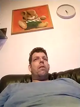 Knuffelstaaf123 online show from January 2025 11:39:02 PM