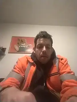 Knuffelstaaf123 online show from February 2025 07:55:01 PM