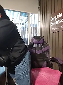 Cute Penelope online show from February 2026 01:38:01 PM