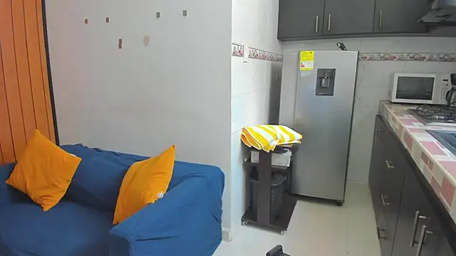 Yenifer luna online show from March 2026 06:46:02 PM