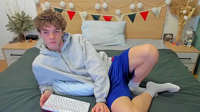 Fandi 777 online show from February 2025 10:15:02 AM