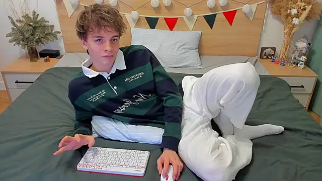 Fandi 777 online show from February 2025 03:17:02 PM